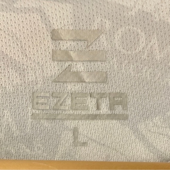 Pair of Roma 8 soccer jerseys - Picture 2 of 4